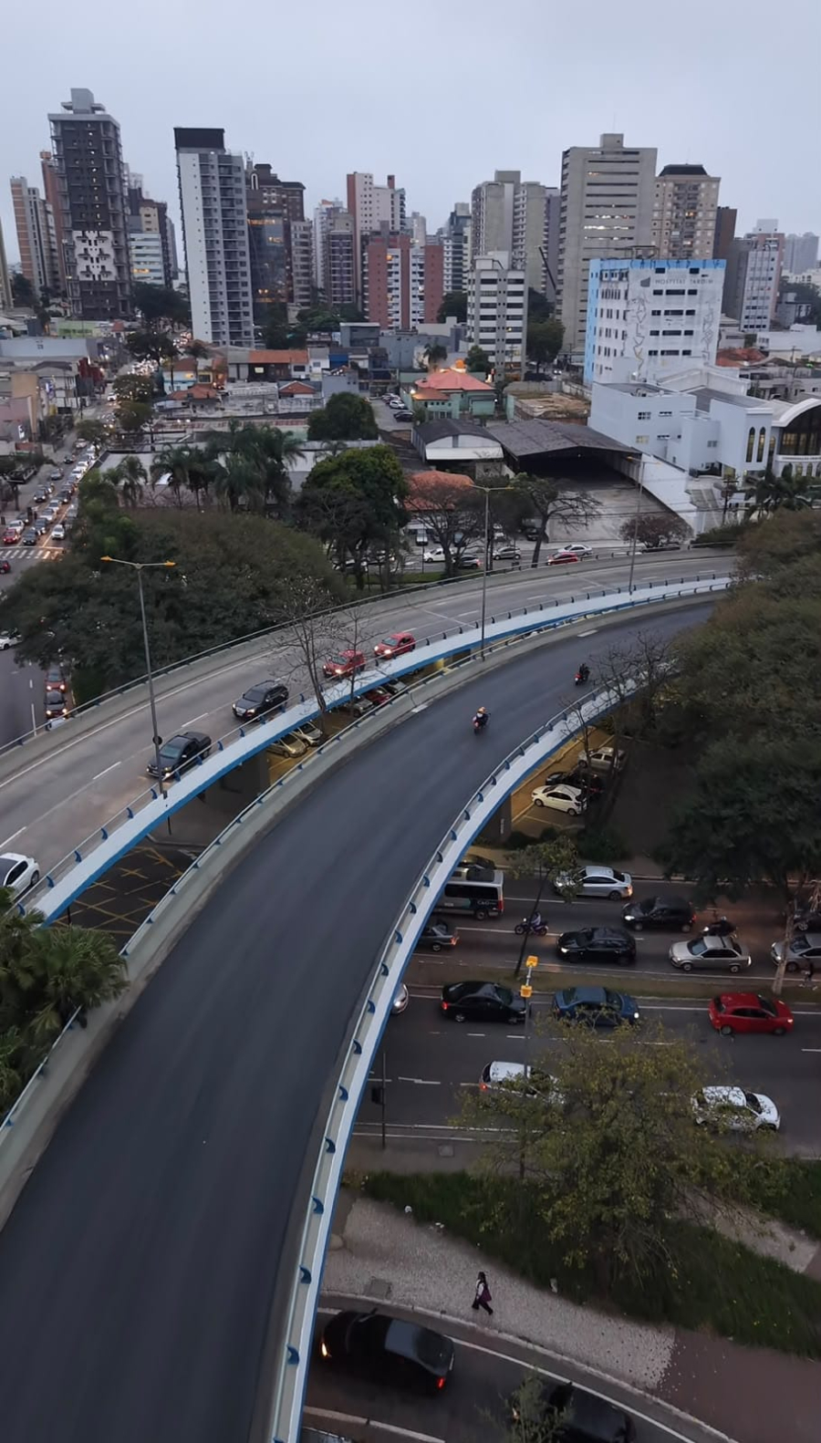 Santo André antecipa obras e libera trânsito do Viaduto Juscelino Kubitschek no sentido bairro Jardim