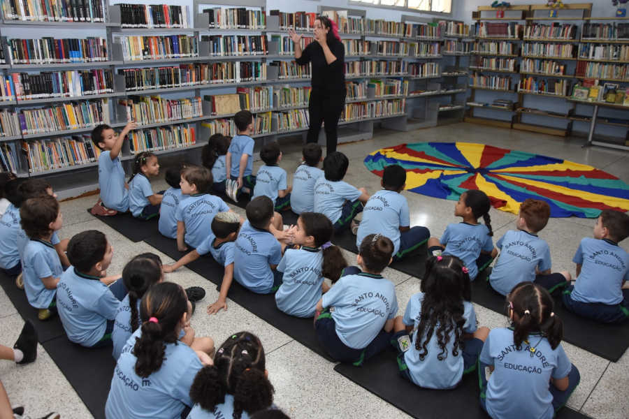 Bibliotecas de Santo André recebem contação de histórias e sarau
